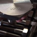 en 1.4462 f51 uns s31803 saf 2205 ხრახნიანი