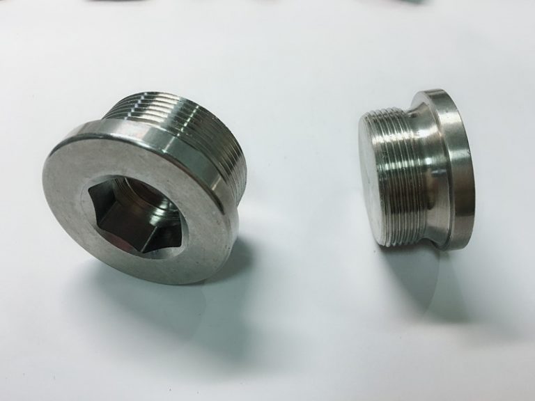 საბაჟო გააკეთა უჟანგავი ფოლადის ბეჭედი საკეტებით ss კლავიშთან